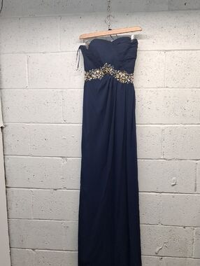 NWT Womens Strapless Navy Evening Gown with Beaded Waist & Scarf